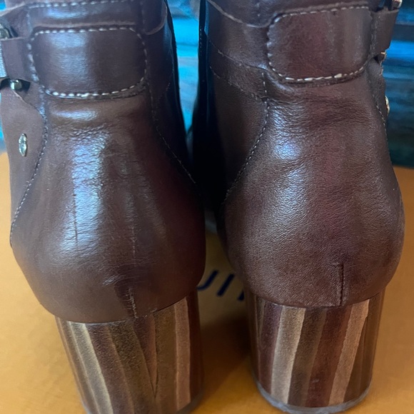 Pikolinos Brown Leather Ankle Boots - Picture 11 of 14